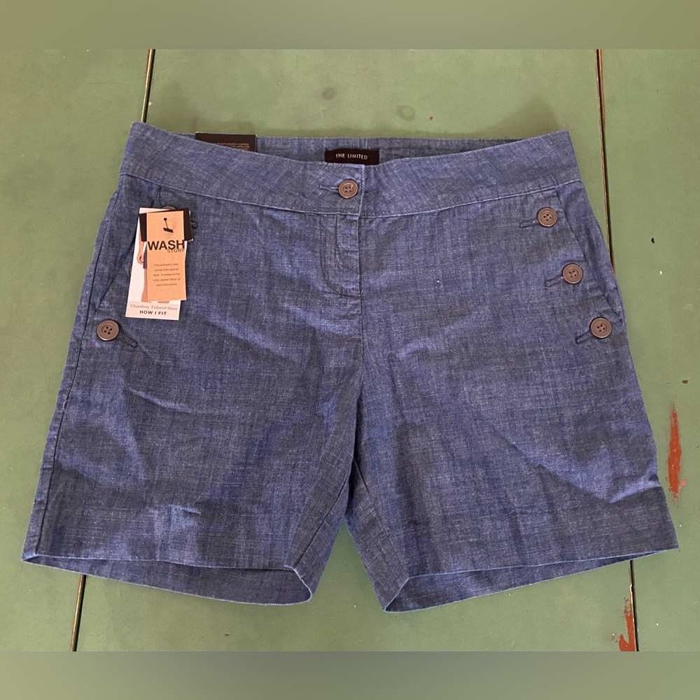 NEW The Limited Chambray Blue Tailored Shorts Women’s Size 4